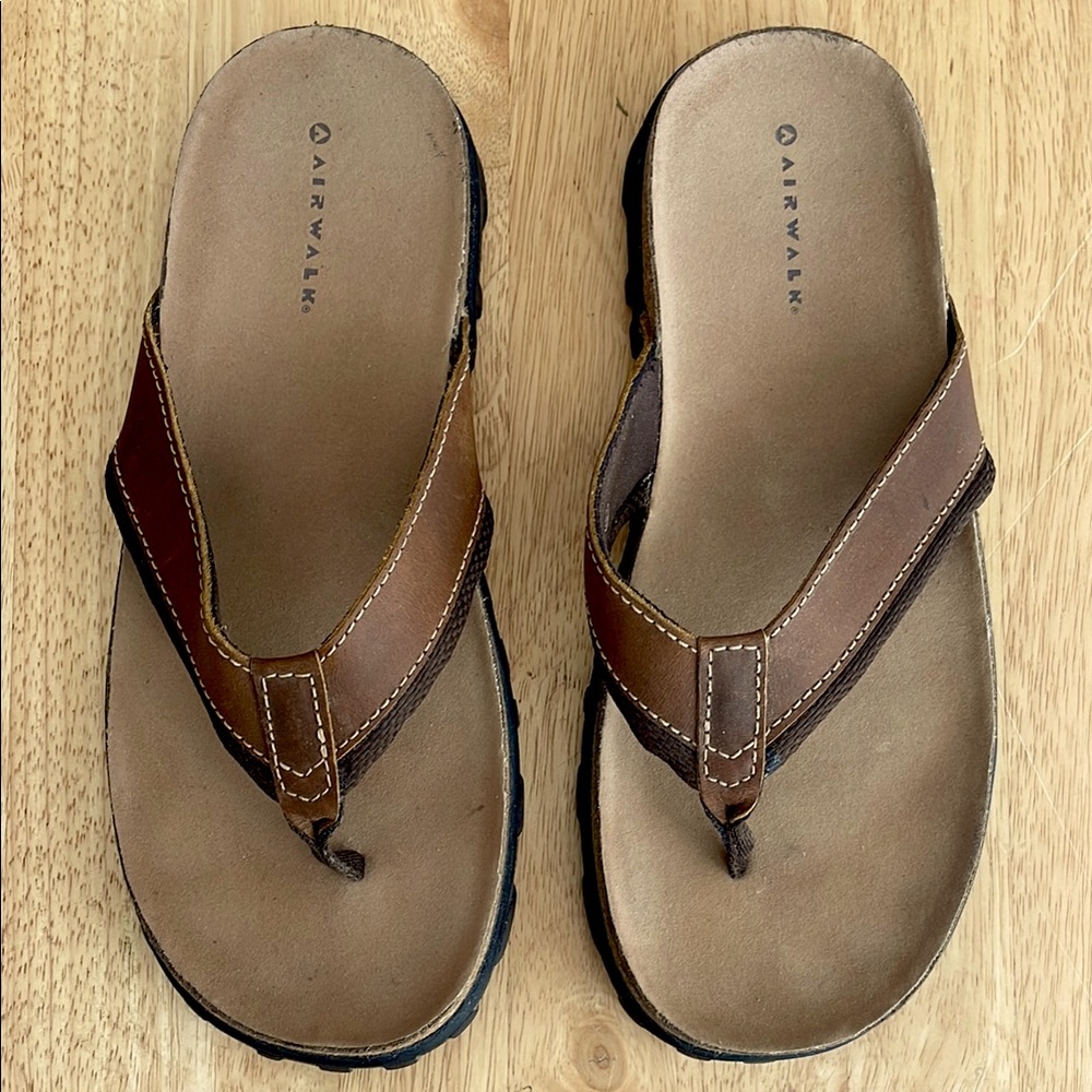 Airwalk Men's Brown Sandals
Size 9.5